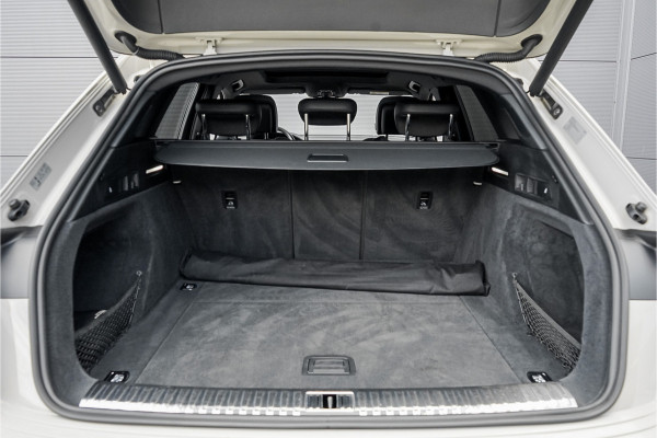 Audi e-tron 55 Quattro 95 kWh Pano ACC B&O 360° Trekhaak