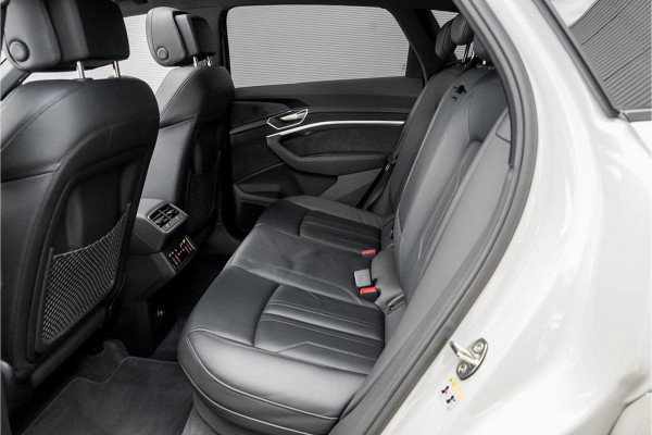 Audi e-tron 55 Quattro 95 kWh Pano ACC B&O 360° Trekhaak