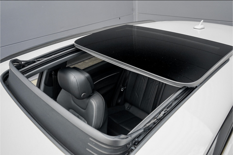 Audi e-tron 55 Quattro 95 kWh Pano ACC B&O 360° Trekhaak