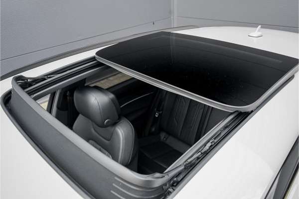 Audi e-tron 55 Quattro 95 kWh Pano ACC B&O 360° Trekhaak