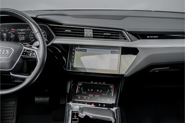 Audi e-tron 55 Quattro 95 kWh Pano ACC B&O 360° Trekhaak