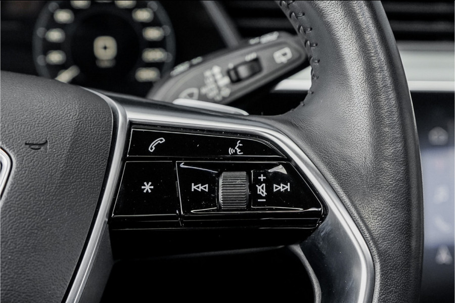 Audi e-tron 55 Quattro 95 kWh Pano ACC B&O 360° Trekhaak