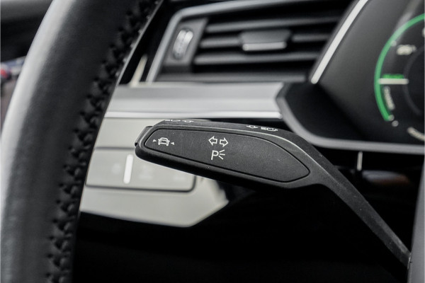 Audi e-tron 55 Quattro 95 kWh Pano ACC B&O 360° Trekhaak