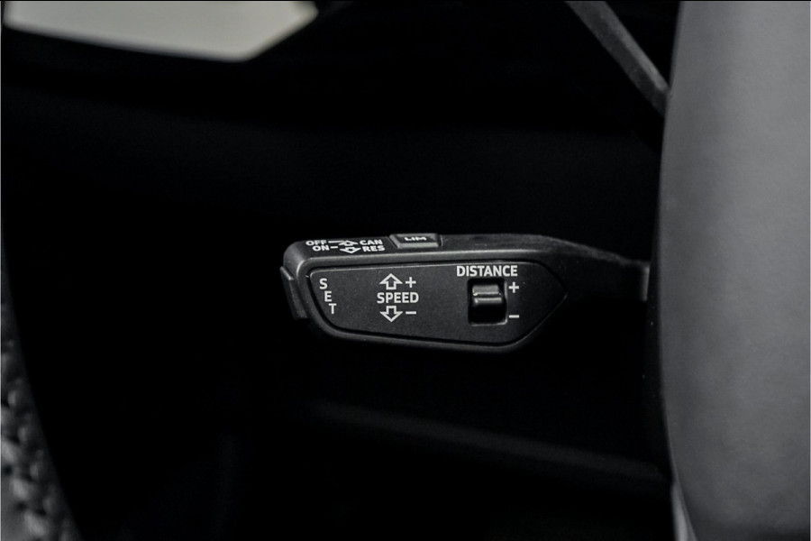 Audi e-tron 55 Quattro 95 kWh Pano ACC B&O 360° Trekhaak