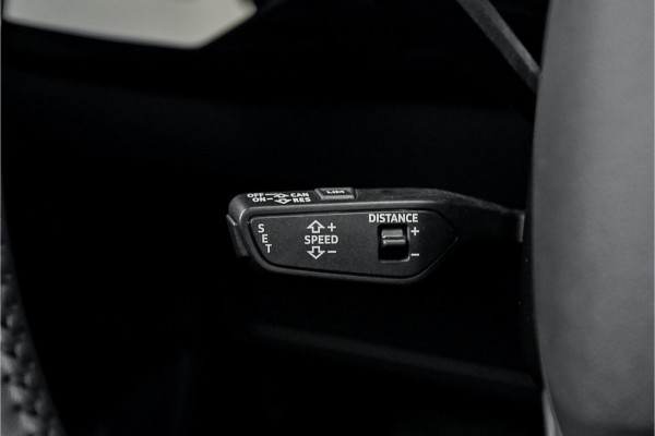 Audi e-tron 55 Quattro 95 kWh Pano ACC B&O 360° Trekhaak