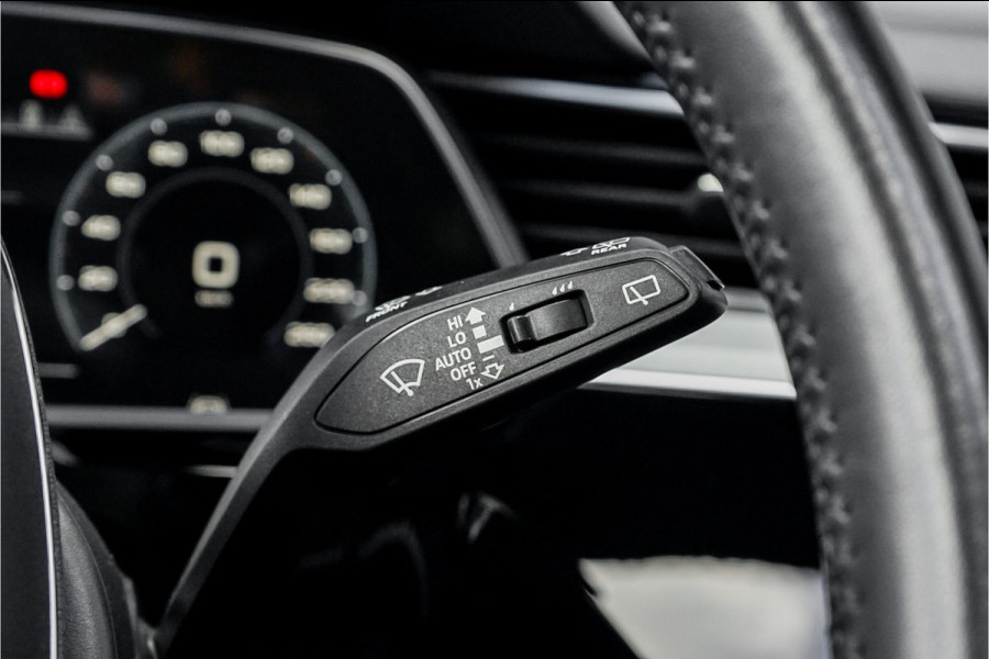 Audi e-tron 55 Quattro 95 kWh Pano ACC B&O 360° Trekhaak