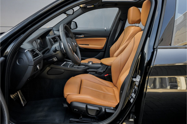 BMW 1-serie M140i Shadow Schuifdak H/K Stuurverw Camera CarPlay Leer