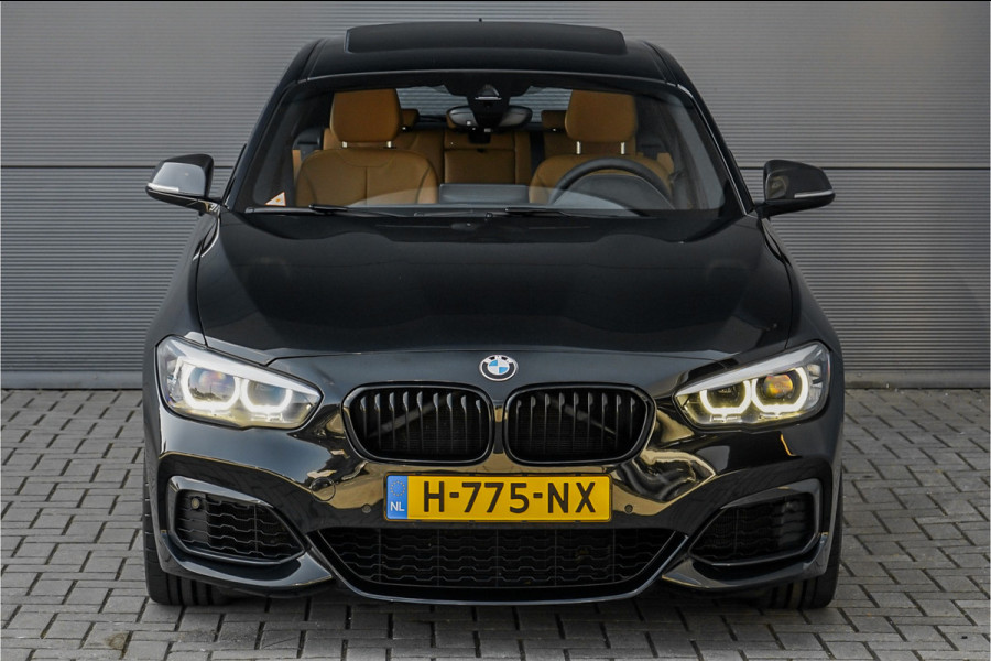 BMW 1-serie M140i Shadow Schuifdak H/K Stuurverw Camera CarPlay Leer