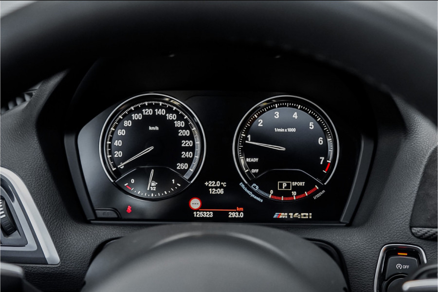 BMW 1-serie M140i Shadow Schuifdak H/K Stuurverw Camera CarPlay Leer