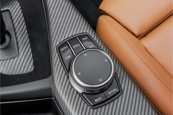 BMW 1-serie M140i Shadow Schuifdak H/K Stuurverw Camera CarPlay Leer