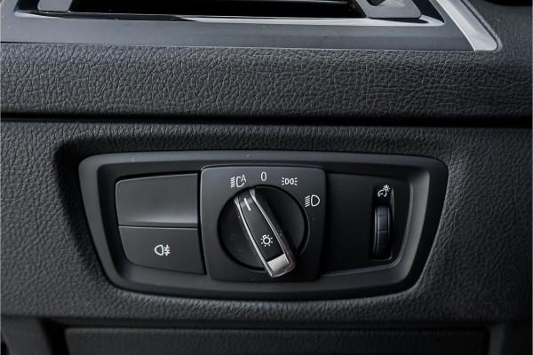 BMW 1-serie M140i Shadow Schuifdak H/K Stuurverw Camera CarPlay Leer