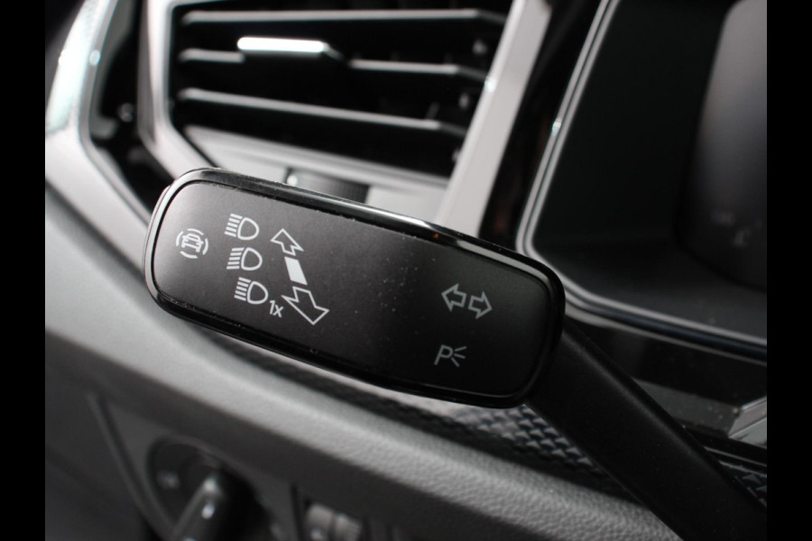 Volkswagen Polo 1.0 TSI DSG Life | Navigatie | Apple Carplay/Android Auto | Climate Control | Digitale Cockpit | Stoelverwarming | Parkeer sensoren | Adaptive Cruise Control | Lichtmetalen Velgen