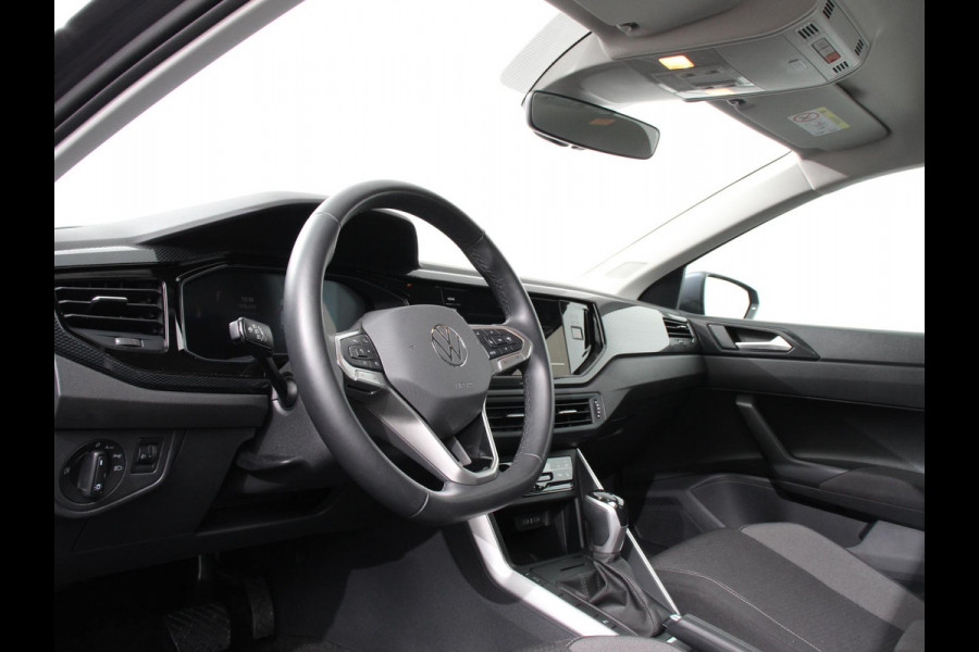 Volkswagen Polo 1.0 TSI DSG Life | Navigatie | Apple Carplay/Android Auto | Climate Control | Digitale Cockpit | Stoelverwarming | Parkeer sensoren | Adaptive Cruise Control | Lichtmetalen Velgen