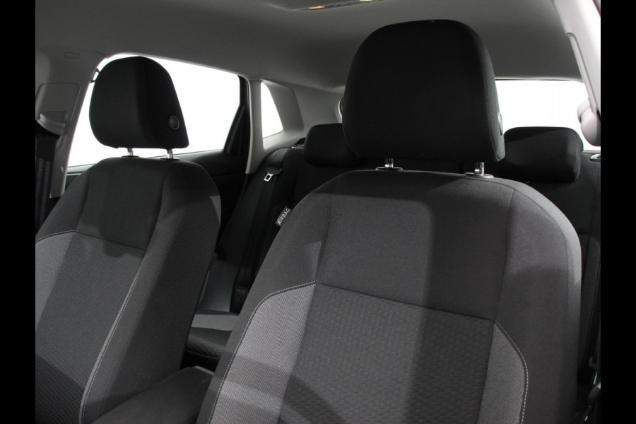Volkswagen Polo 1.0 TSI DSG Life | Navigatie | Apple Carplay/Android Auto | Climate Control | Digitale Cockpit | Stoelverwarming | Parkeer sensoren | Adaptive Cruise Control | Lichtmetalen Velgen