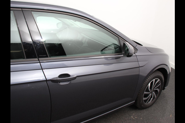 Volkswagen Polo 1.0 TSI DSG Life | Navigatie | Apple Carplay/Android Auto | Climate Control | Digitale Cockpit | Stoelverwarming | Parkeer sensoren | Adaptive Cruise Control | Lichtmetalen Velgen
