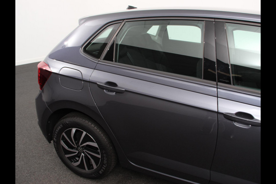 Volkswagen Polo 1.0 TSI DSG Life | Navigatie | Apple Carplay/Android Auto | Climate Control | Digitale Cockpit | Stoelverwarming | Parkeer sensoren | Adaptive Cruise Control | Lichtmetalen Velgen
