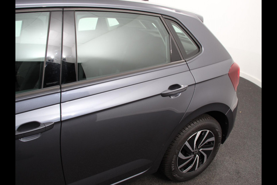 Volkswagen Polo 1.0 TSI DSG Life | Navigatie | Apple Carplay/Android Auto | Climate Control | Digitale Cockpit | Stoelverwarming | Parkeer sensoren | Adaptive Cruise Control | Lichtmetalen Velgen