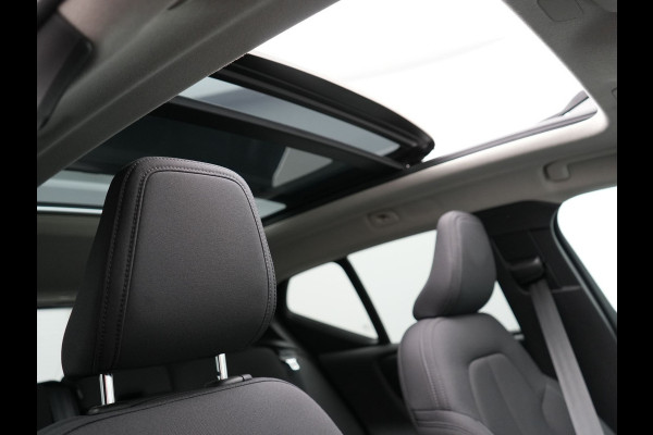 Volvo XC40 T4 Recharge Inscription Plug In Hybrid 211pk PHEV | Panodak | Sportstoelen Verwarmd & Memory | Camera | 20"L.M | Keyless | Stuurverwarming |  Apple Carplay | DAB |