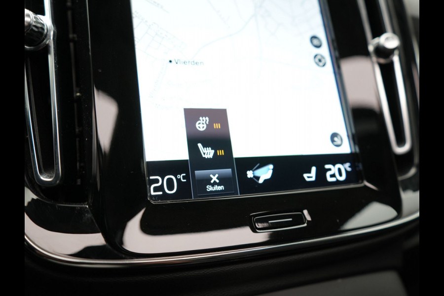 Volvo XC40 T4 Recharge Inscription Plug In Hybrid 211pk PHEV | Panodak | Sportstoelen Verwarmd & Memory | Camera | 20"L.M | Keyless | Stuurverwarming |  Apple Carplay | DAB |
