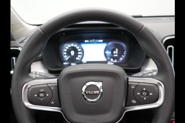 Volvo XC40 T4 Recharge Inscription Plug In Hybrid 211pk PHEV | Panodak | Sportstoelen Verwarmd & Memory | Camera | 20"L.M | Keyless | Stuurverwarming |  Apple Carplay | DAB |