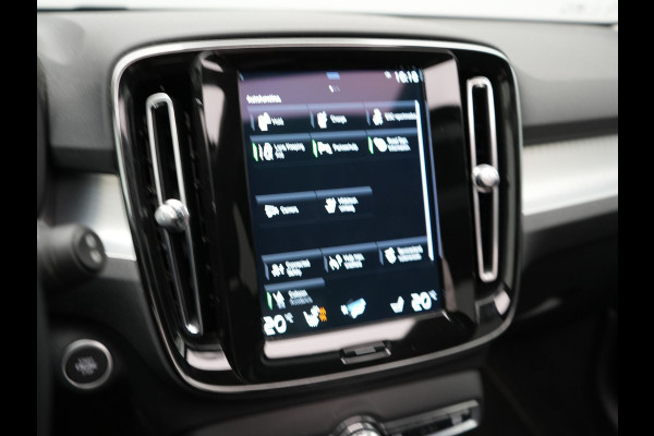 Volvo XC40 T4 Recharge Inscription Plug In Hybrid 211pk PHEV | Panodak | Sportstoelen Verwarmd & Memory | Camera | 20"L.M | Keyless | Stuurverwarming |  Apple Carplay | DAB |
