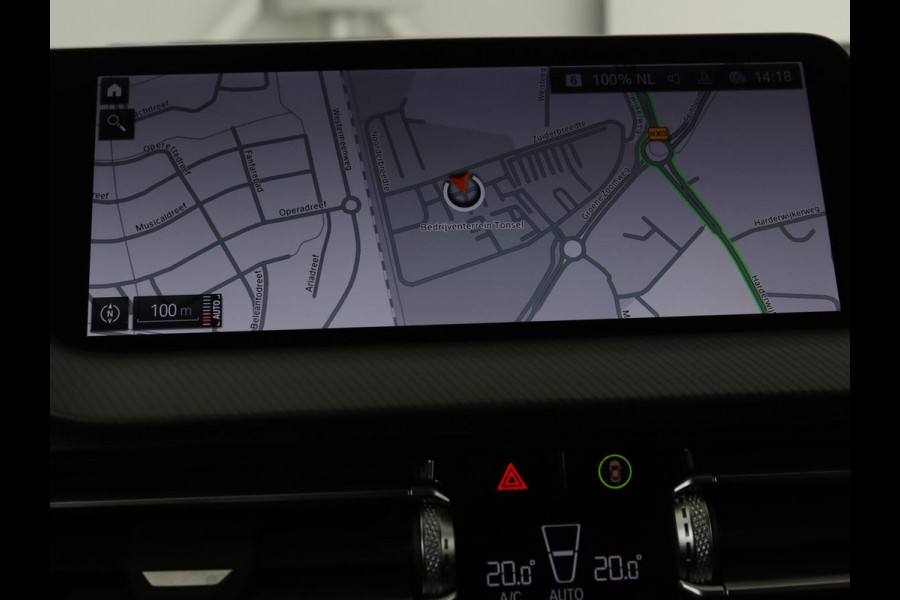 BMW 1-serie 118i Intro Ed. | Carplay | Full LED | Sportstoelen | Navigatie | Climate control | Bleutooth | PDC | Trekhaak | Sfeerverlichting