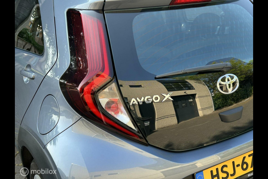 Toyota Aygo X 1.0 VVT-i S-CVT AUTOMAAT Envy Clima / Camera / Carplay / 14.315 KM / nov 2024!!!