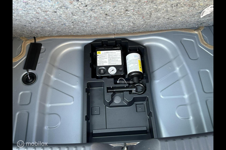 Toyota Aygo X 1.0 VVT-i S-CVT AUTOMAAT Envy Clima / Camera / Carplay / 14.315 KM / nov 2024!!!
