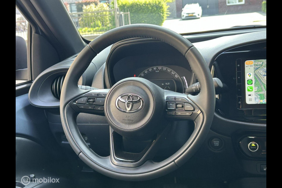 Toyota Aygo X 1.0 VVT-i S-CVT AUTOMAAT Envy Clima / Camera / Carplay / 14.315 KM / nov 2024!!!