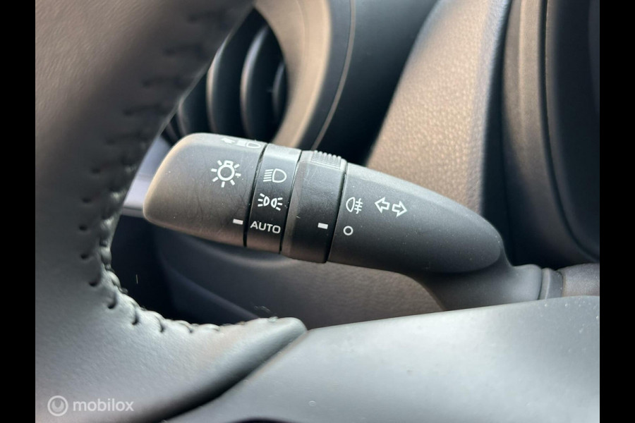 Toyota Aygo X 1.0 VVT-i S-CVT AUTOMAAT Envy Clima / Camera / Carplay / 14.315 KM / nov 2024!!!