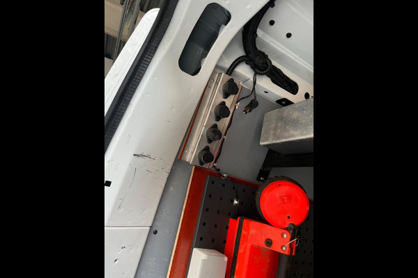 Opel Movano AUTOMAAT SERVICEWAGEN 2.3 CDTI 125 L2H2 VICTRON V230 BOTT INRICHTING AIRCO STANDKACHEL TREKHAAK RIJKLAARPRIJS!