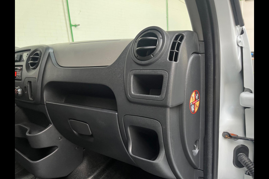 Opel Movano AUTOMAAT SERVICEWAGEN 2.3 CDTI 125 L2H2 VICTRON V230 BOTT INRICHTING AIRCO STANDKACHEL TREKHAAK RIJKLAARPRIJS!