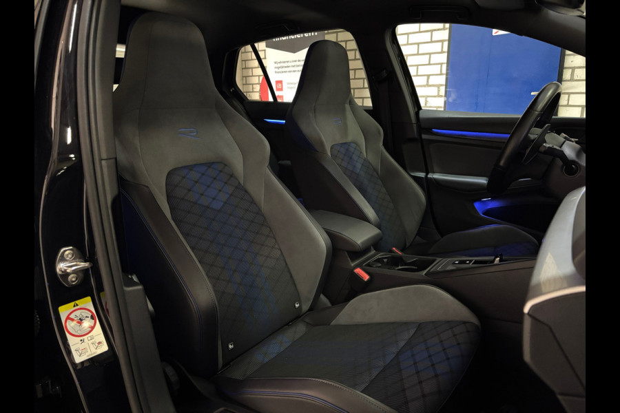 Volkswagen Golf 2.0 TSI R 4Motion Performance AKRA, PANO