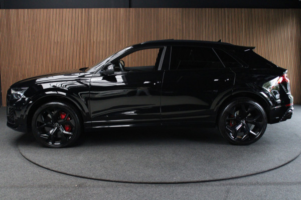 Audi RS Q8 4.0 TFSI B&O HUD Carbon ACC Panodak Leder Keyless Climate (4-zone) Elektr. bedienbaar achterklep Keyless Stoelventilatie Stoelverwarming Sportstoelen Plus Matrix LED LM velgen 23 inch BTW auto