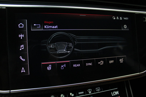 Audi RS Q8 4.0 TFSI B&O HUD Carbon ACC Panodak Leder Keyless Climate (4-zone) Elektr. bedienbaar achterklep Keyless Stoelventilatie Stoelverwarming Sportstoelen Plus Matrix LED LM velgen 23 inch BTW auto