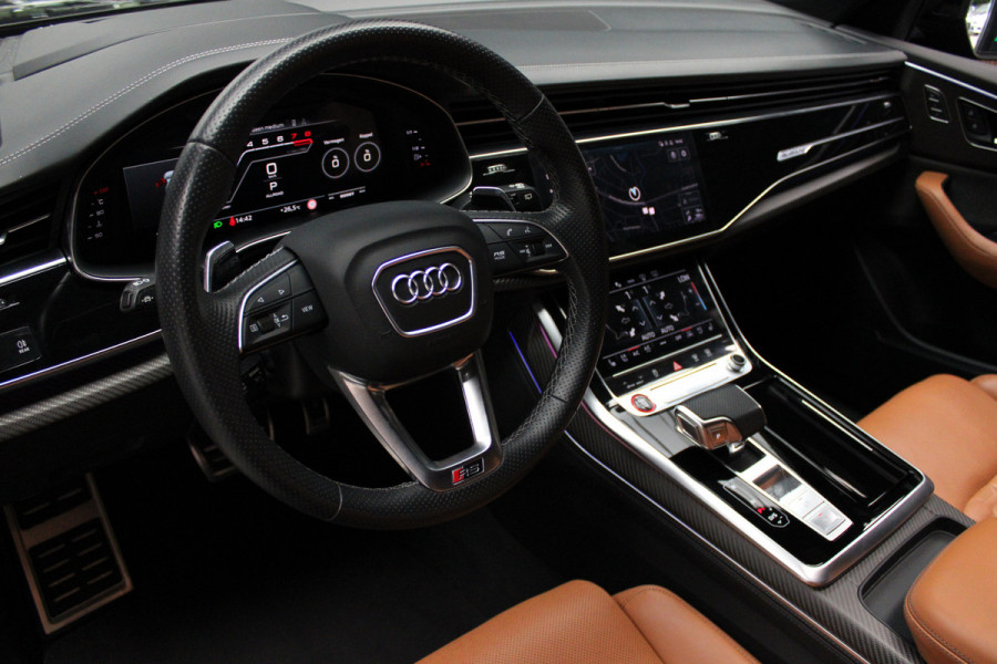 Audi RS Q8 4.0 TFSI B&O HUD Carbon ACC Panodak Leder Keyless Climate (4-zone) Elektr. bedienbaar achterklep Keyless Stoelventilatie Stoelverwarming Sportstoelen Plus Matrix LED LM velgen 23 inch BTW auto