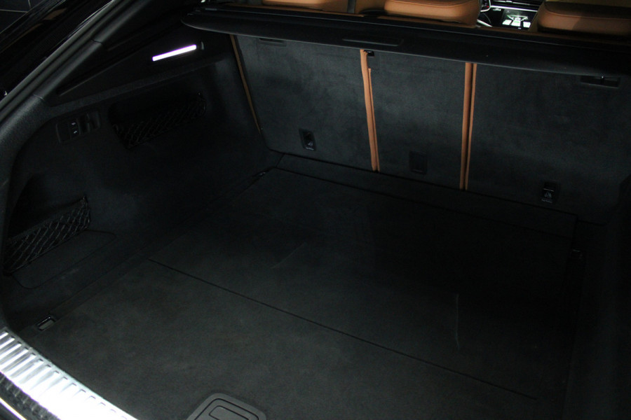 Audi RS Q8 4.0 TFSI B&O HUD Carbon ACC Panodak Leder Keyless Climate (4-zone) Elektr. bedienbaar achterklep Keyless Stoelventilatie Stoelverwarming Sportstoelen Plus Matrix LED LM velgen 23 inch BTW auto