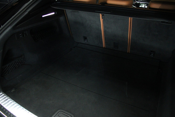 Audi RS Q8 4.0 TFSI B&O HUD Carbon ACC Panodak Leder Keyless Climate (4-zone) Elektr. bedienbaar achterklep Keyless Stoelventilatie Stoelverwarming Sportstoelen Plus Matrix LED LM velgen 23 inch BTW auto