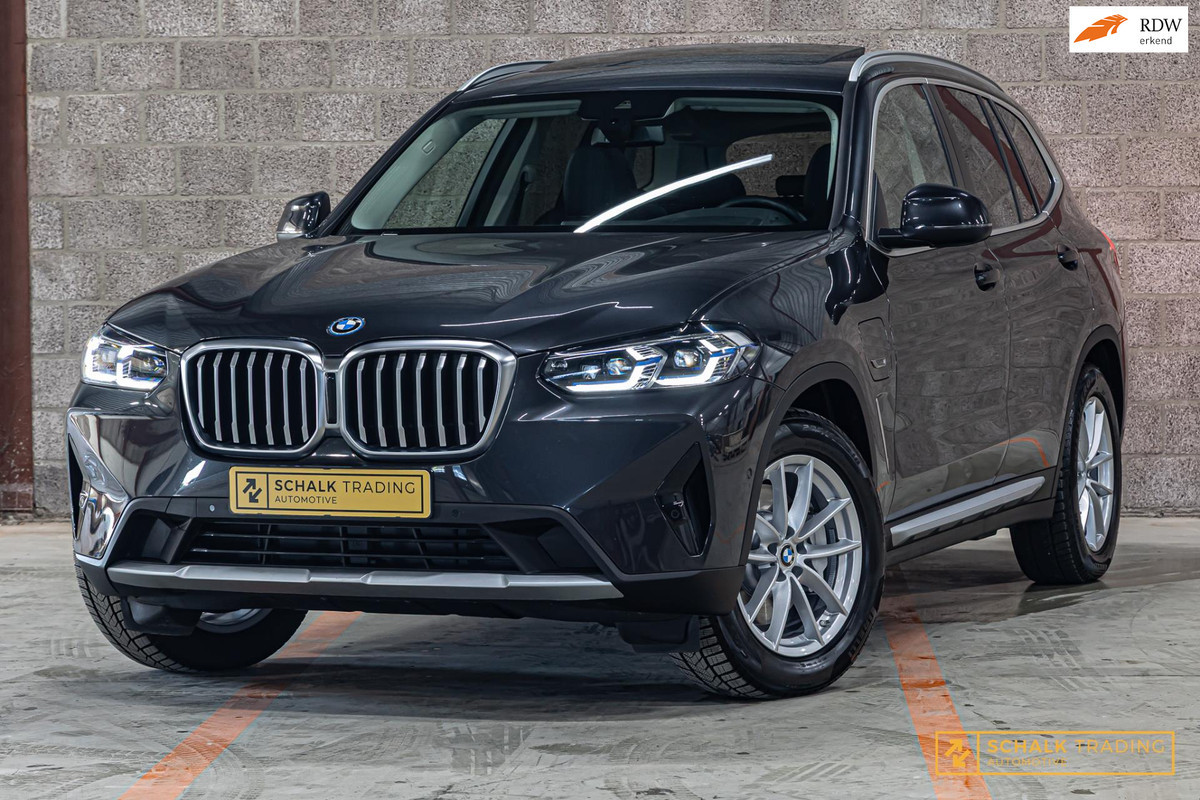 BMW X3 XDrive30e|Laser|DAB|HUD|Pano|Cam|Verwarmd stuur|Garan BMW X3 XDrive30e|Laser|DAB|HUD|Pano|Cam|Verwarmd stuur|Garan