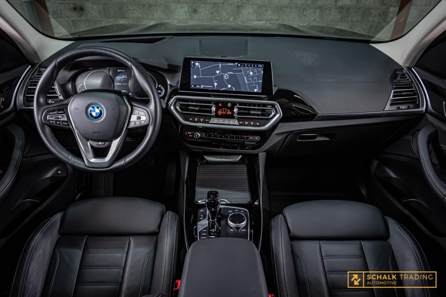 BMW X3 XDrive30e|Laser|DAB|HUD|Pano|Cam|Verwarmd stuur|Garan