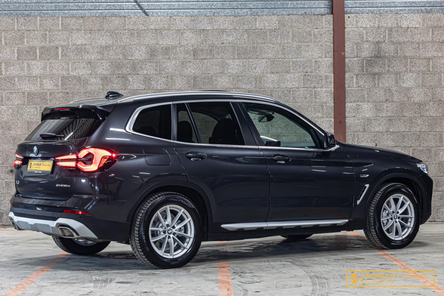 BMW X3 XDrive30e|Laser|DAB|HUD|Pano|Cam|Verwarmd stuur|Garan