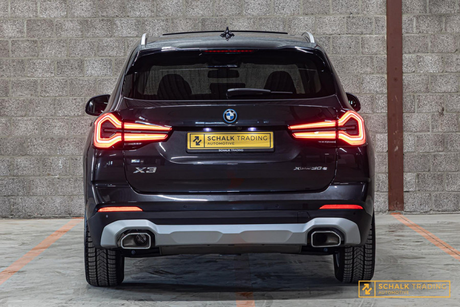 BMW X3 XDrive30e|Laser|DAB|HUD|Pano|Cam|Verwarmd stuur|Garan