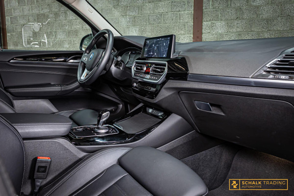 BMW X3 XDrive30e|Laser|DAB|HUD|Pano|Cam|Verwarmd stuur|Garan