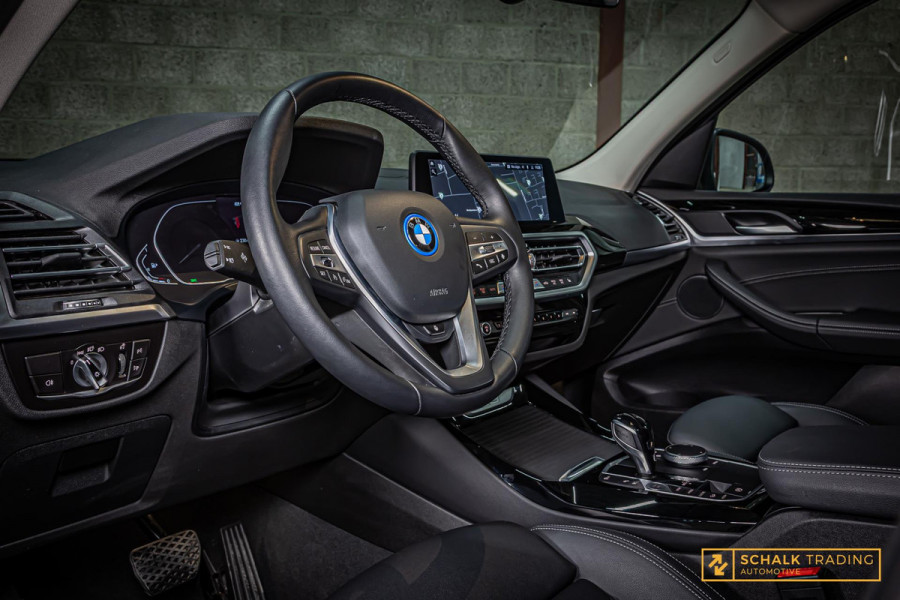 BMW X3 XDrive30e|Laser|DAB|HUD|Pano|Cam|Verwarmd stuur|Garan