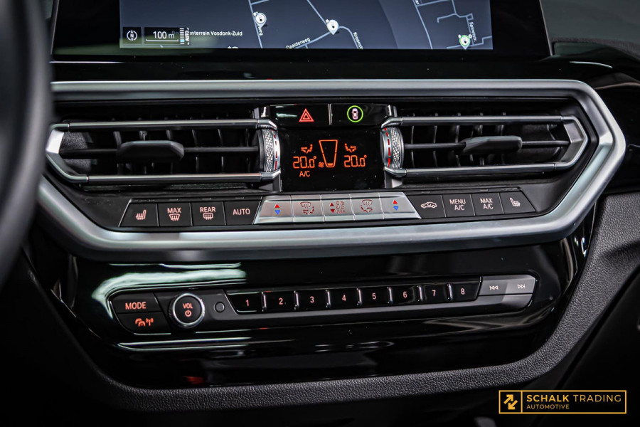 BMW X3 XDrive30e|Laser|DAB|HUD|Pano|Cam|Verwarmd stuur|Garan