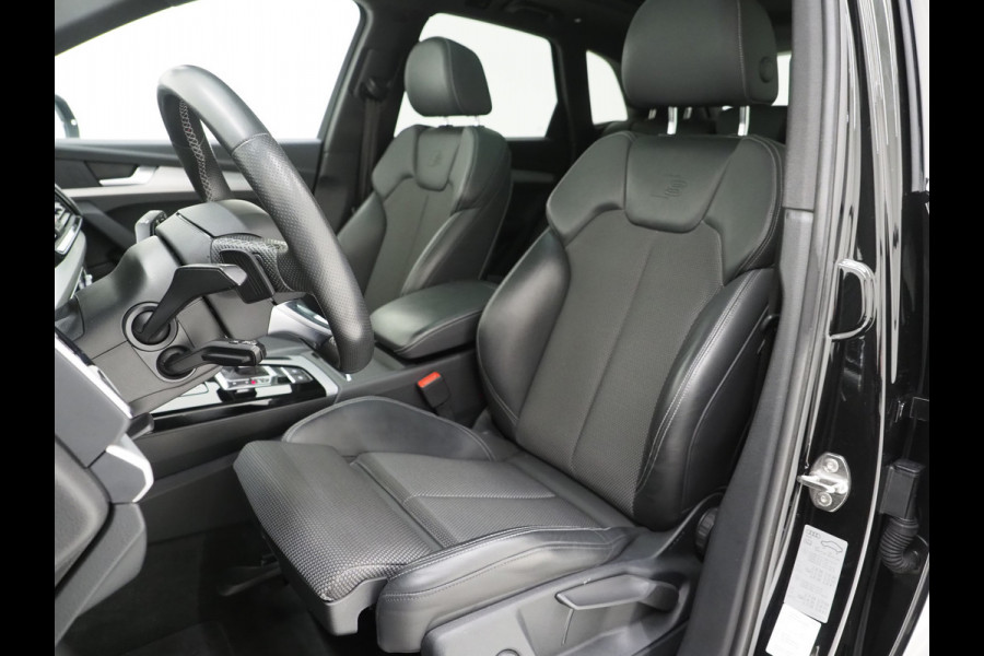 Audi Q5 55 TFSI e quattro Competition | Panoramadak | Luchtvering | Camera | Virtual | Keyless | DAB | Carplay