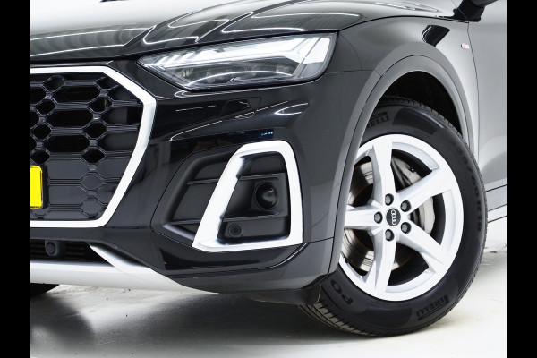 Audi Q5 55 TFSI e quattro Competition | Panoramadak | Luchtvering | Camera | Virtual | Keyless | DAB | Carplay