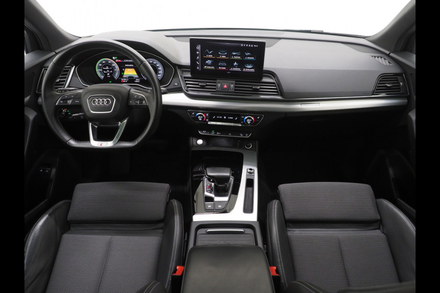 Audi Q5 55 TFSI e quattro Competition | Panoramadak | Luchtvering | Camera | Virtual | Keyless | DAB | Carplay