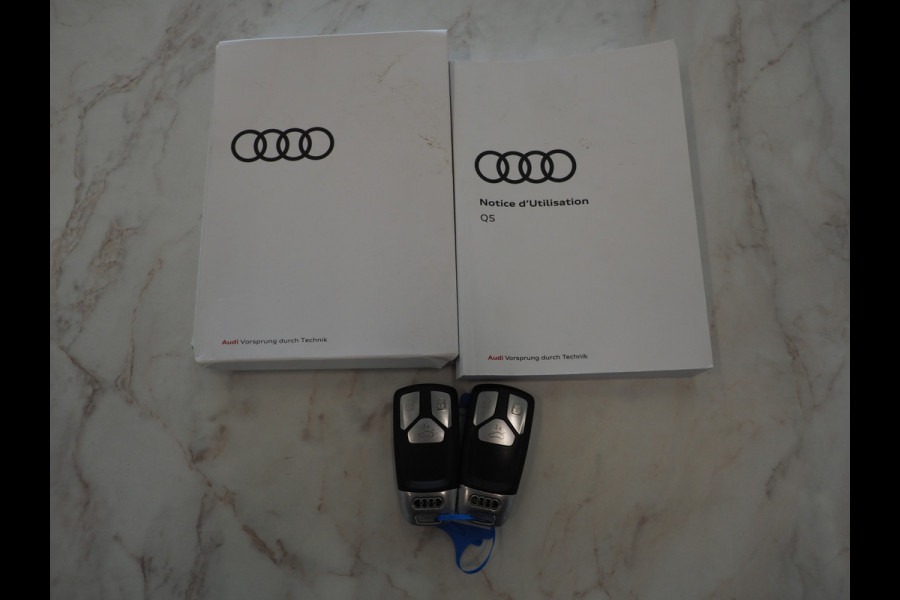 Audi Q5 55 TFSI e quattro Competition | Panoramadak | Luchtvering | Camera | Virtual | Keyless | DAB | Carplay