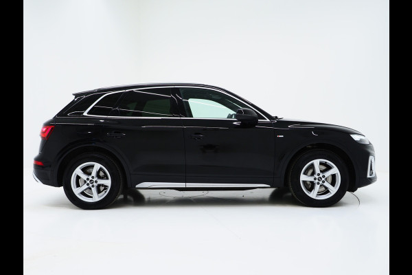 Audi Q5 55 TFSI e quattro Competition | Panoramadak | Luchtvering | Camera | Virtual | Keyless | DAB | Carplay